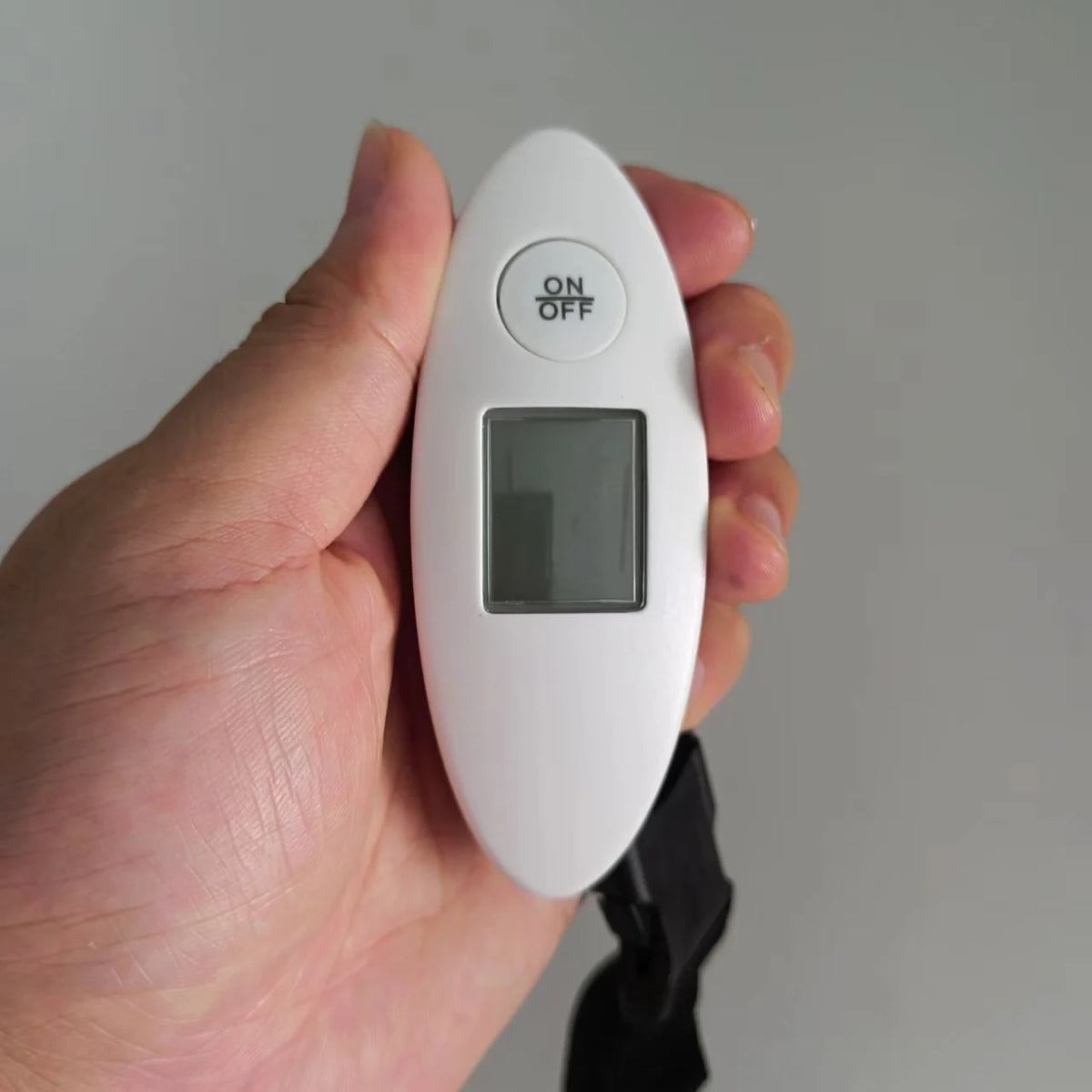 CÂNTAR DIGITAL PORTABIL PENTRU BAGAJE – 50 KG